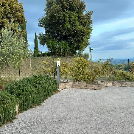 Designer Overlooking Valley Semesterbostad Assisi